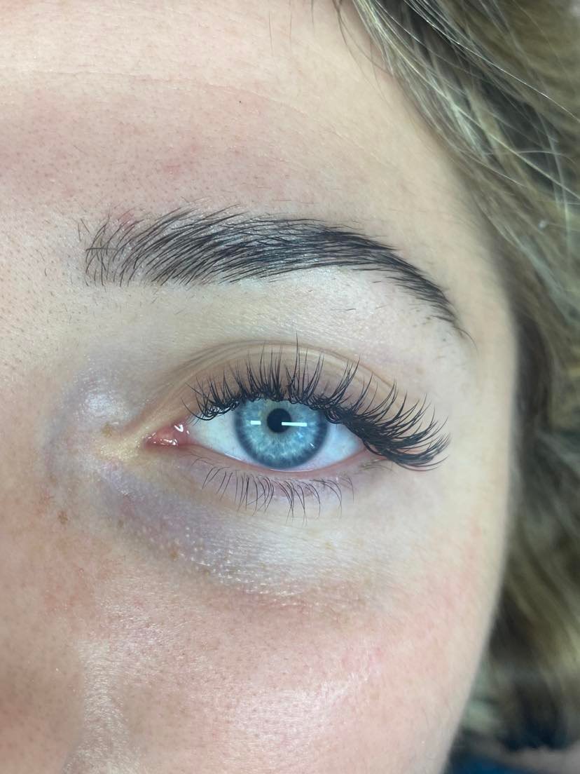 Extension de cils : mixte